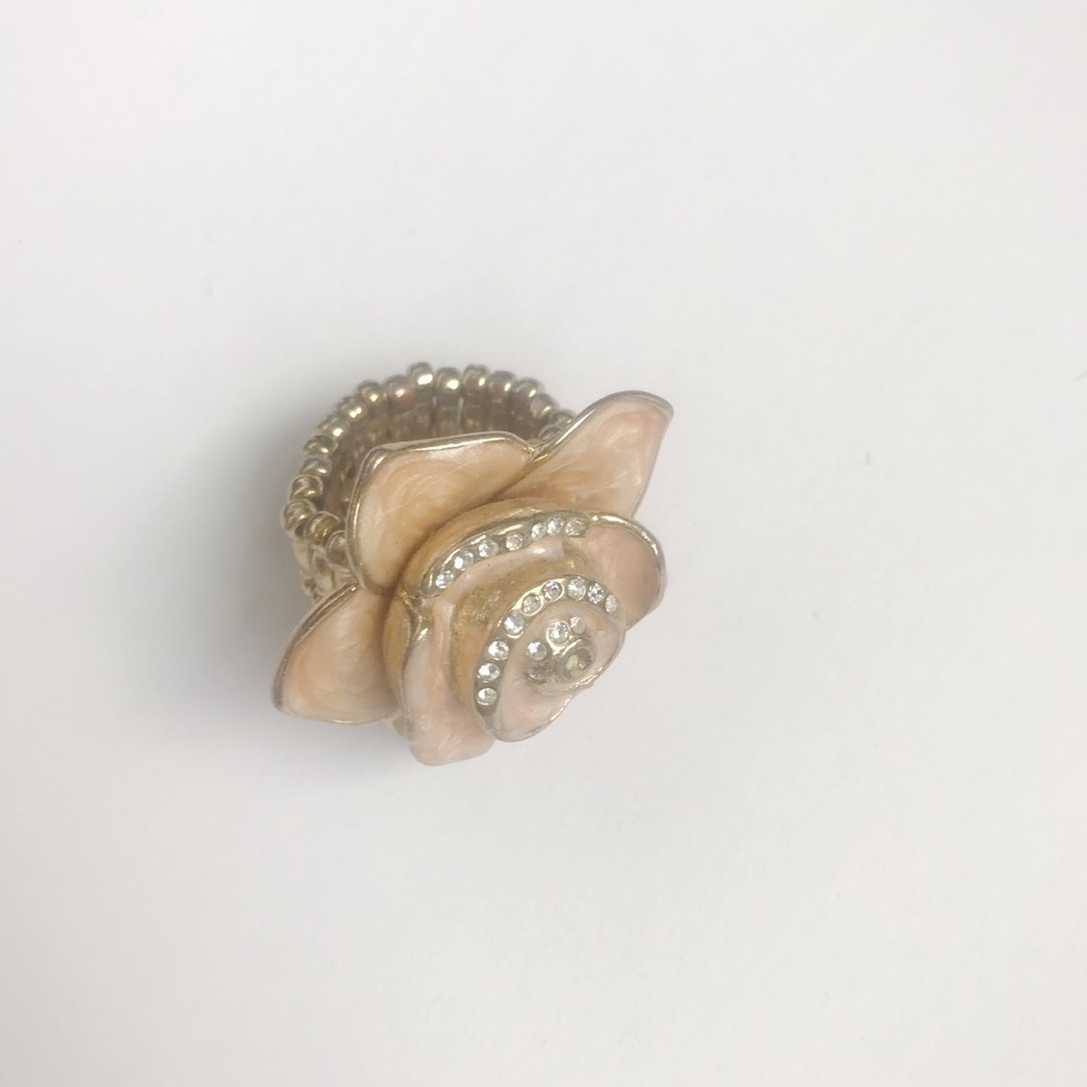 Blush and Gold Bling Flower Ring (one size)